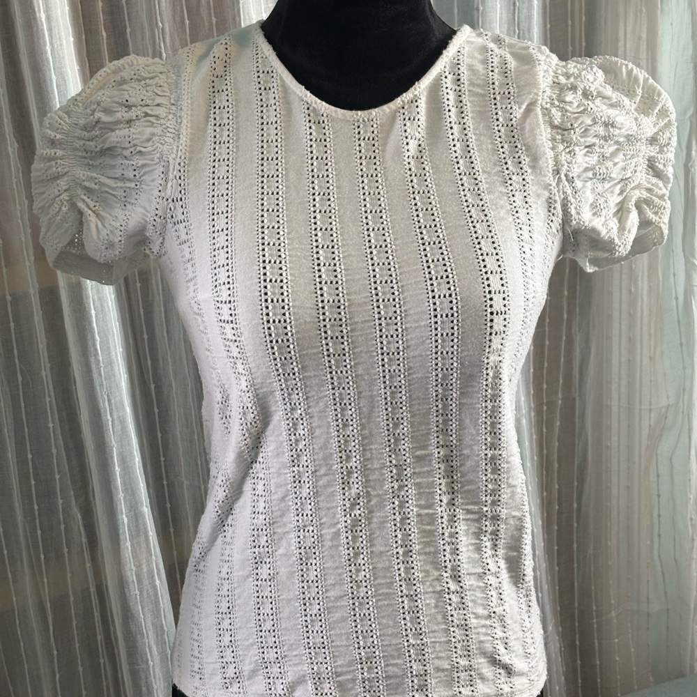Express XS Elegant White Eyelet Puff Sleeve Top